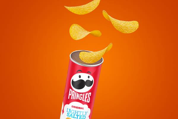 light pringles can and crisps floating